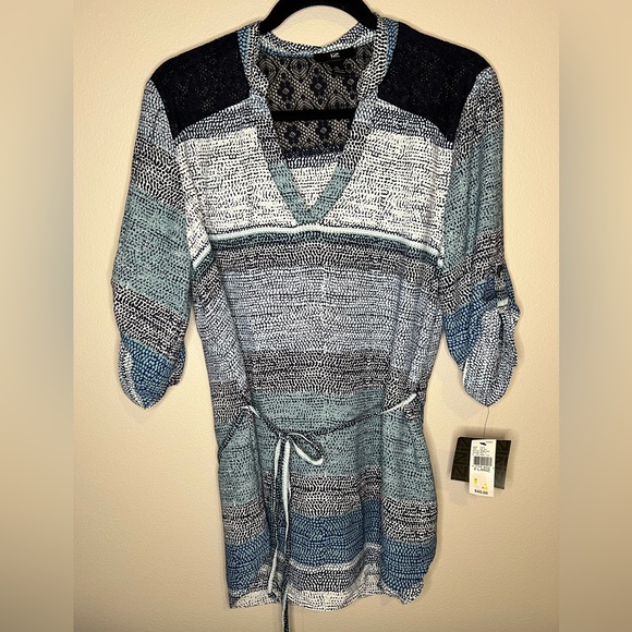 IZ Byer Striped Blouse NWT - Picture 1 of 7